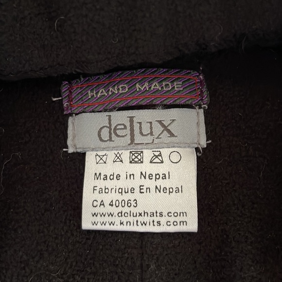 DELUX hand-made Nepalese, fleece-lined hat. - Picture 3 of 4